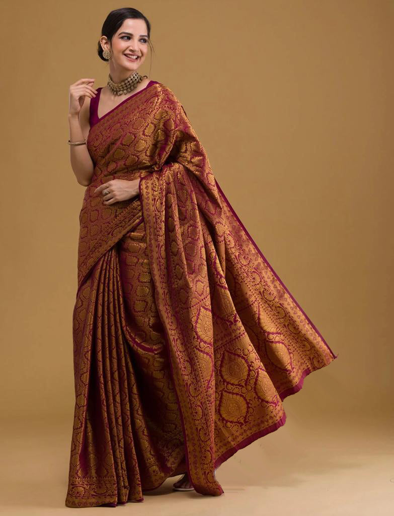 Bucolic Maroon Soft Silk Saree With Confounding Blouse Piece