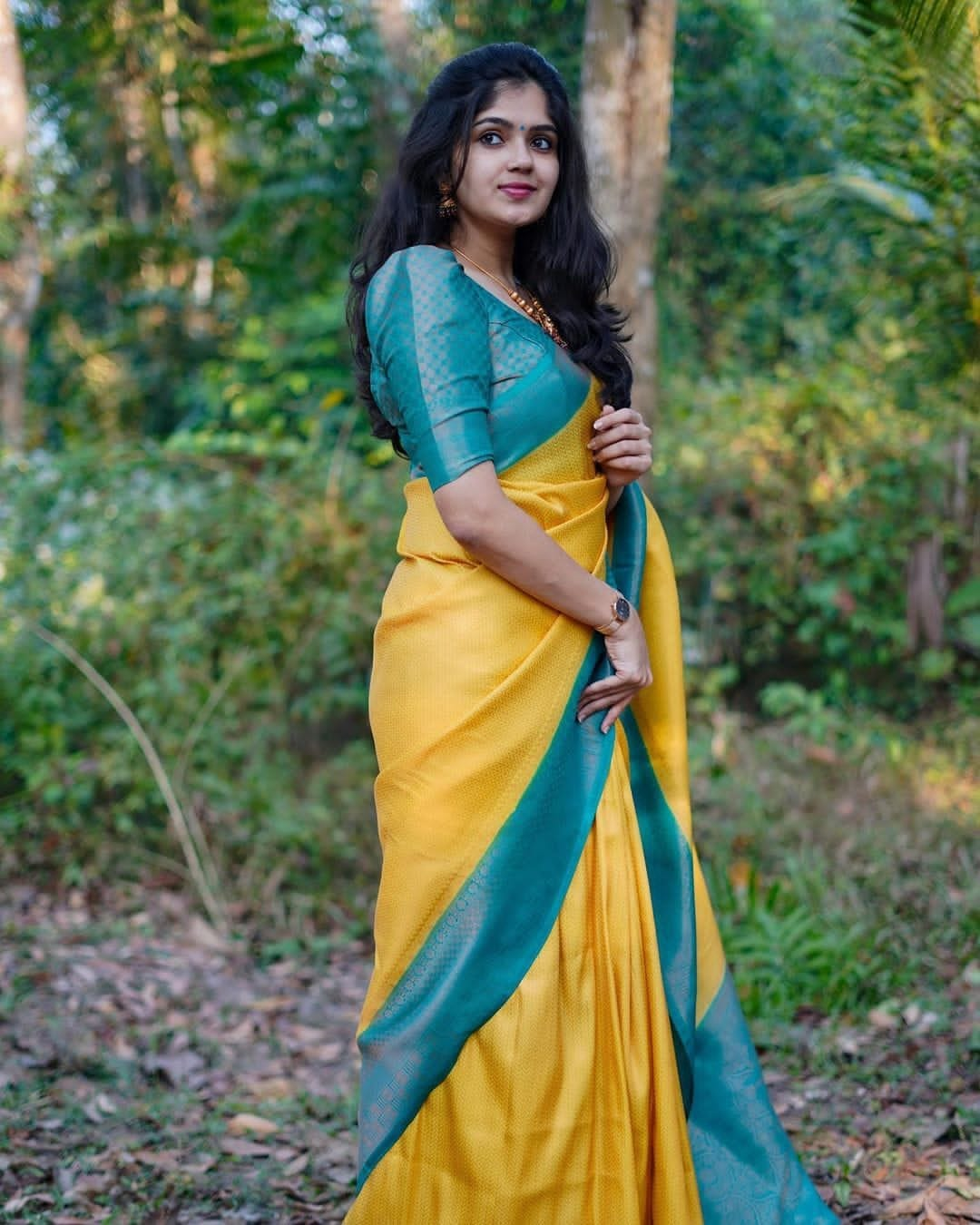 Splendorous Yellow Soft Silk Saree With Propinquity Blouse Piece