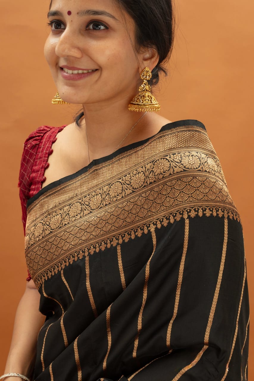 Proficient Black Soft Silk Saree With Super Devastating Blouse Piece