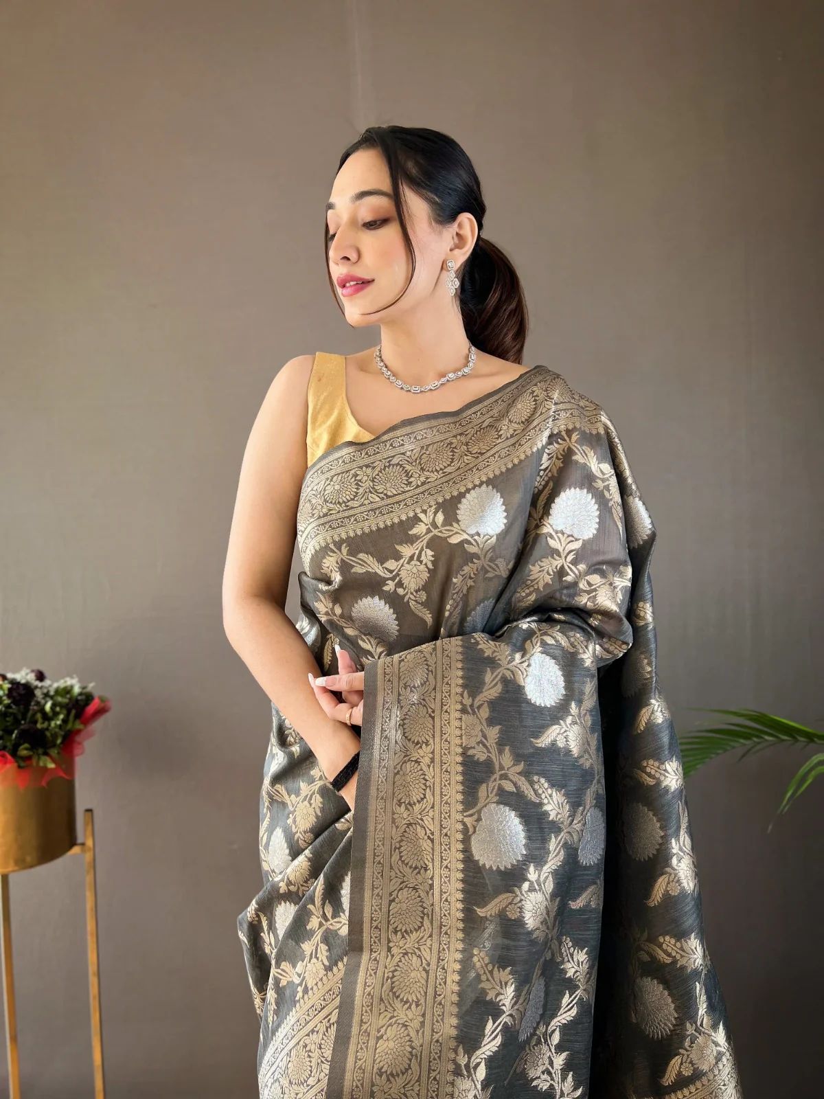 Elegant Grey Soft Silk Saree With Flameboyant Blouse Piece