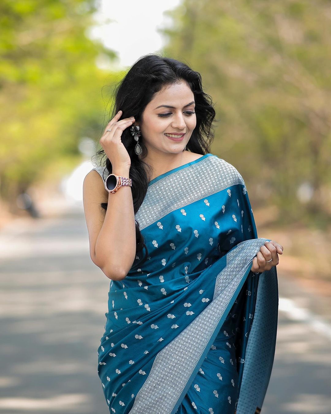 Exquisite Rama Cotton Silk Saree With Incredible Blouse Piece