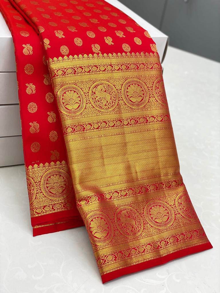 Ailurophile Red Banarasi Silk Saree With Blouse Piece