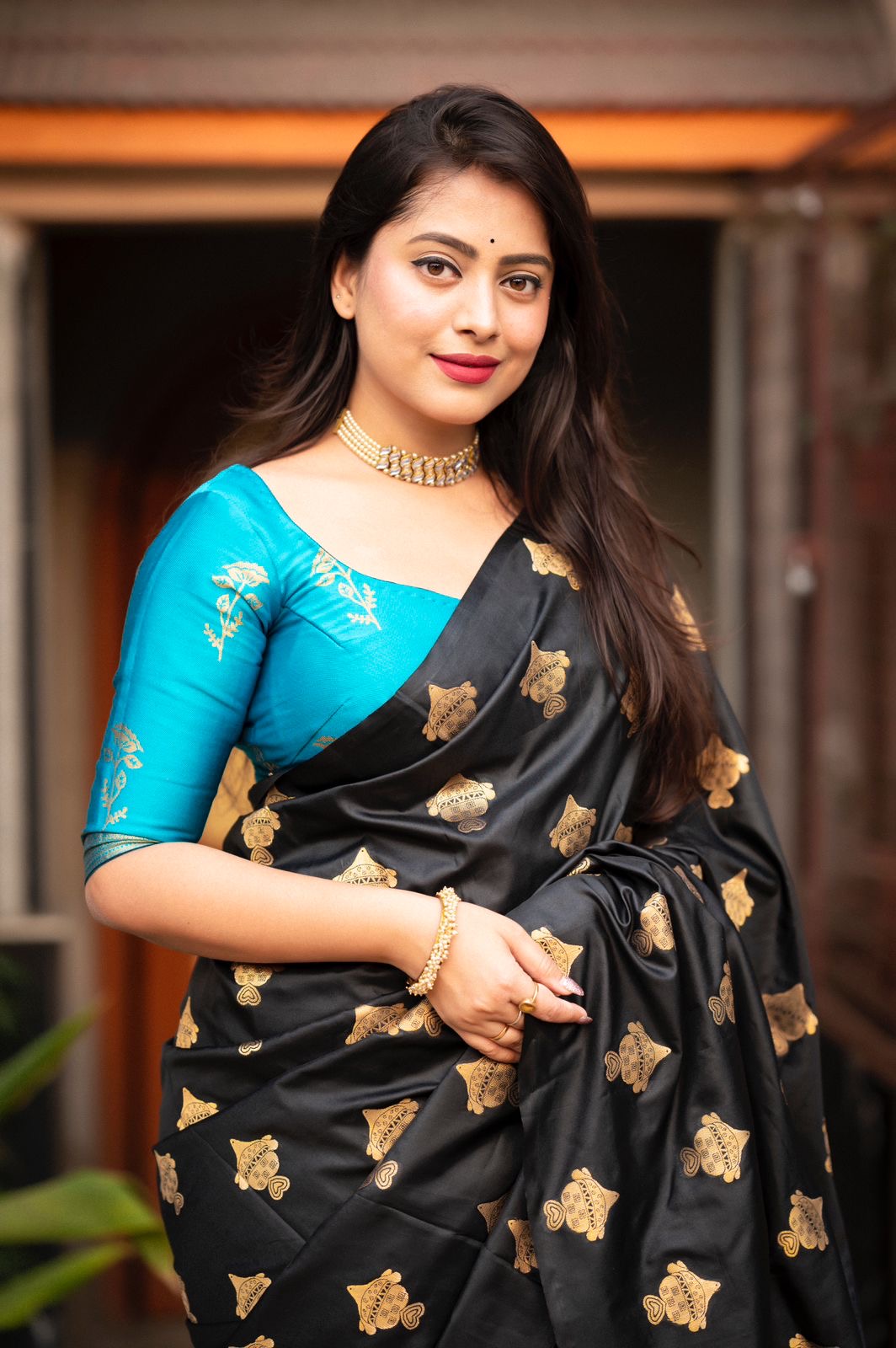 Jazzy Black Soft Silk Saree With Improbable Blouse Piece