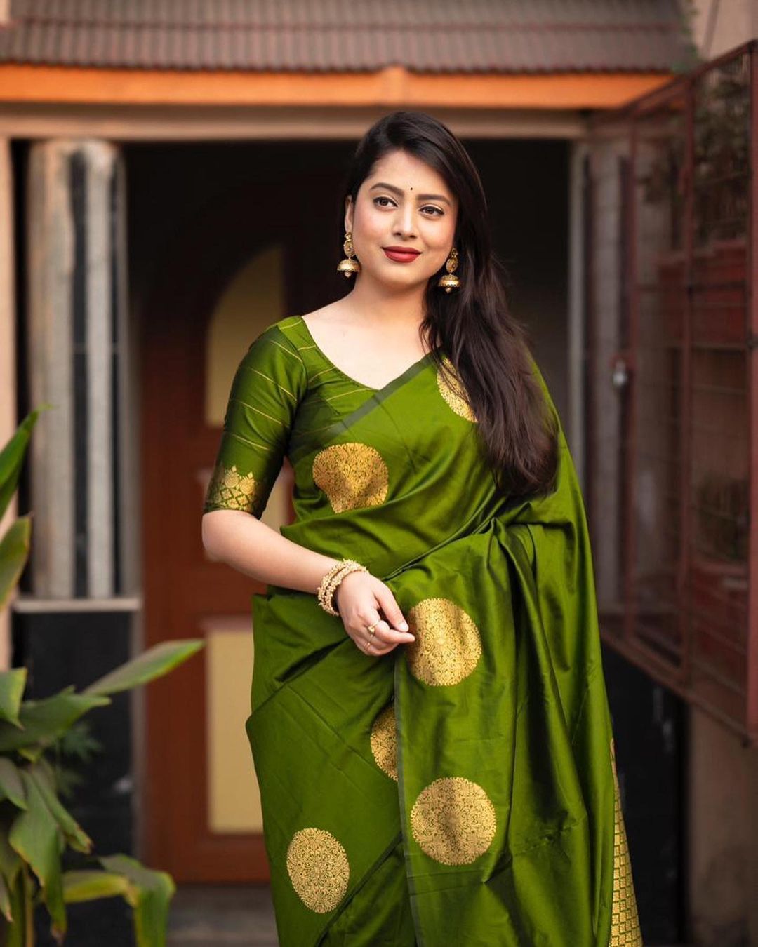 Impressive Parrot Soft Silk Saree With Lovely Blouse Piece