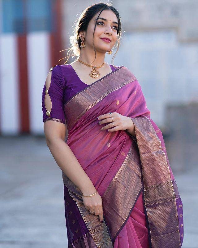 Eloquence Pink Cotton Silk Saree With Flaunt Blouse Piece