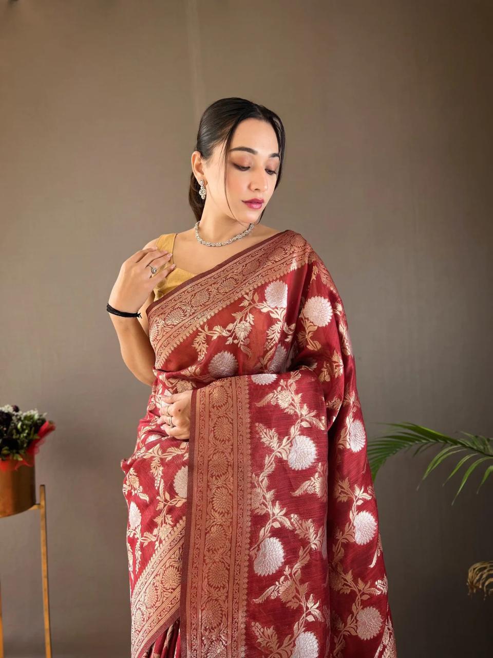 Gorgeous Red Soft Silk Saree With Quintessential Blouse Piece