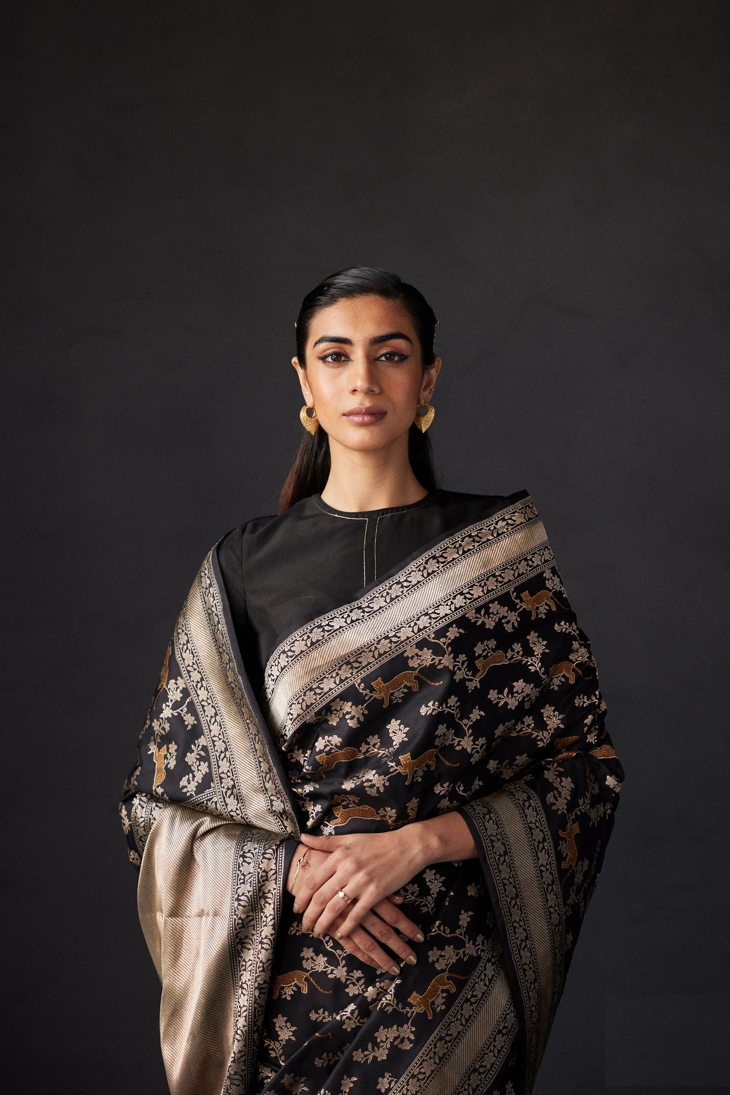 Adorning Black Soft Silk Saree With Classy Blouse Piece