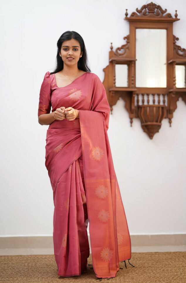 Incomparable Peach Soft Silk Saree With Mesmeric Blouse Piece