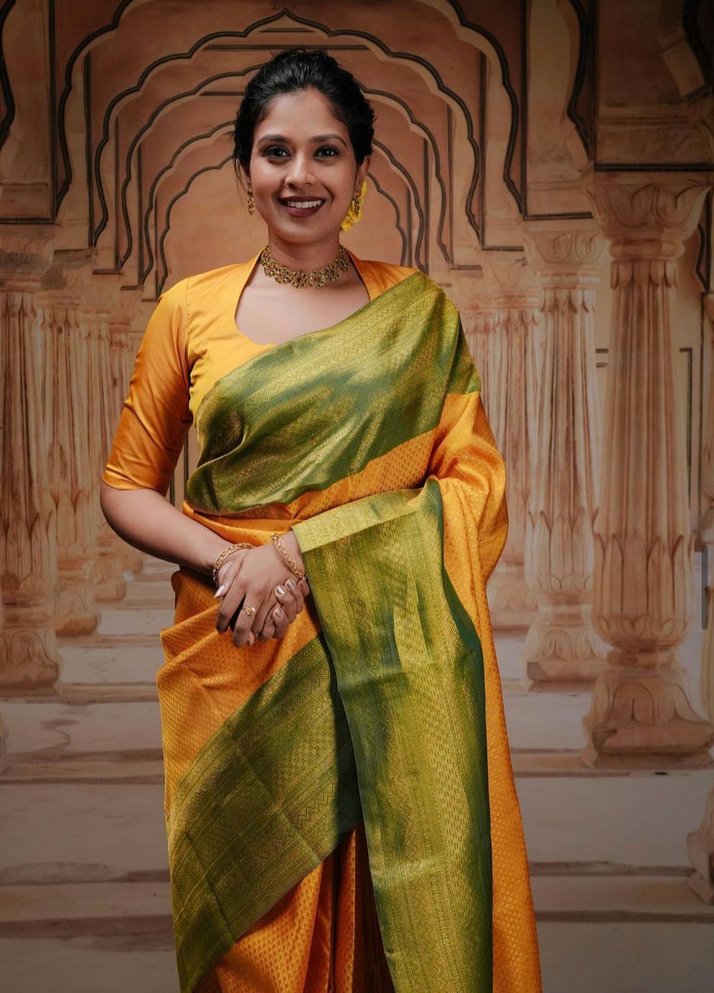 Devastating Green Soft Silk Saree With Snazzy Blouse Piece