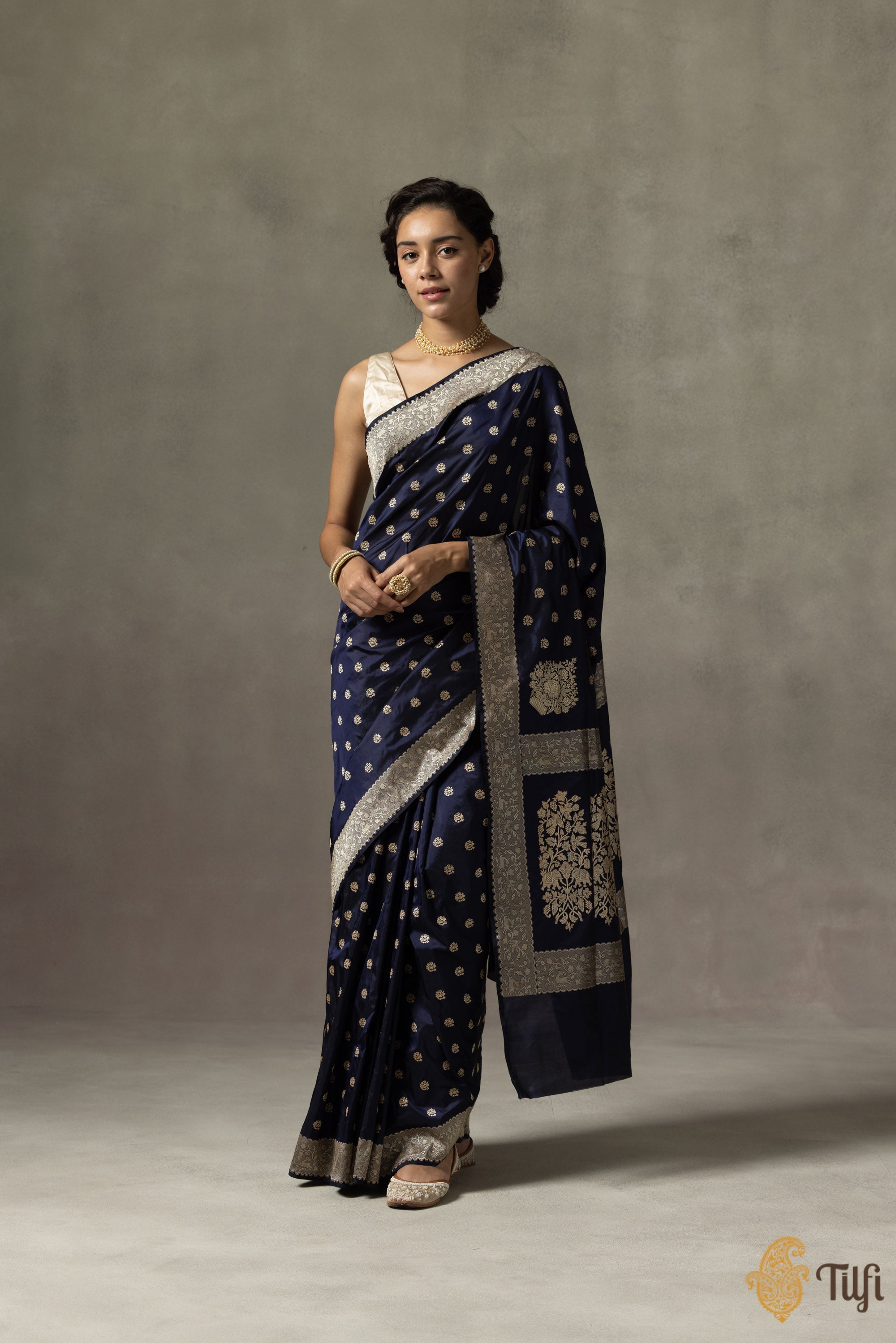 Bucolic Blue Soft Silk Saree With Confounding Blouse Piece