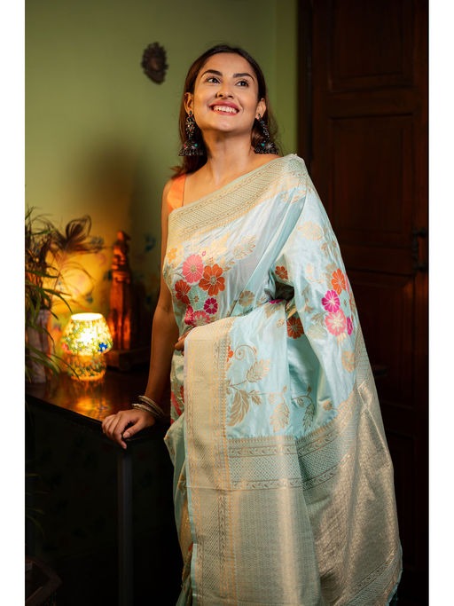 Luxuriant Sea Green Soft Banarasi Silk Saree With Mellifluous Blouse Piece