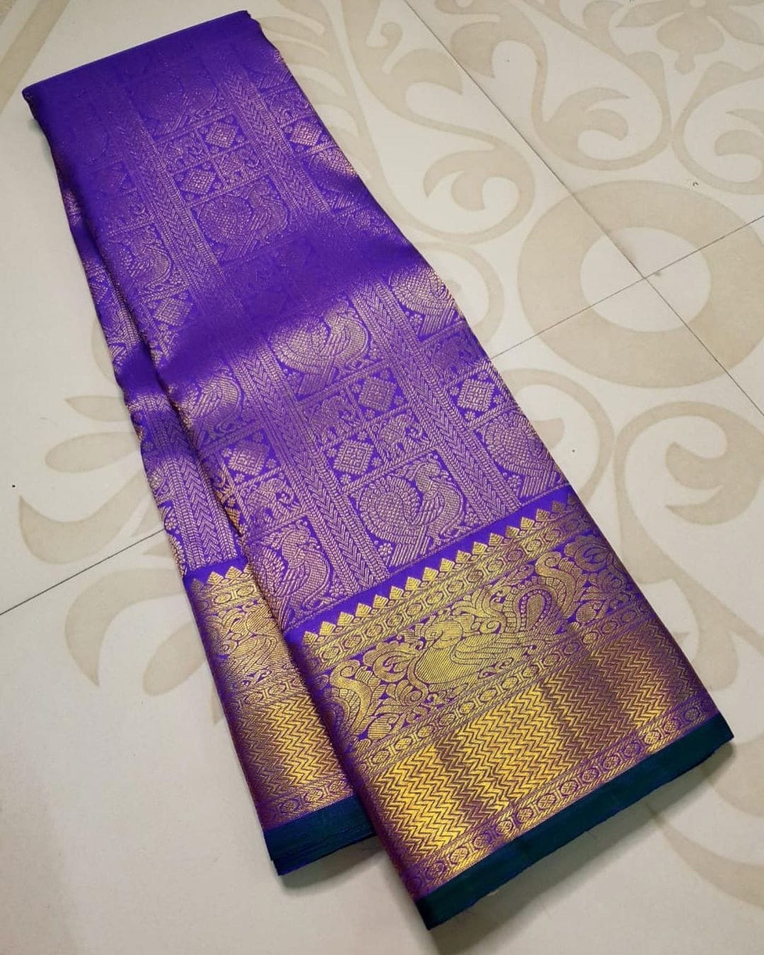 Blissful Purple Soft Banarasi Silk Saree With Blouse Piece