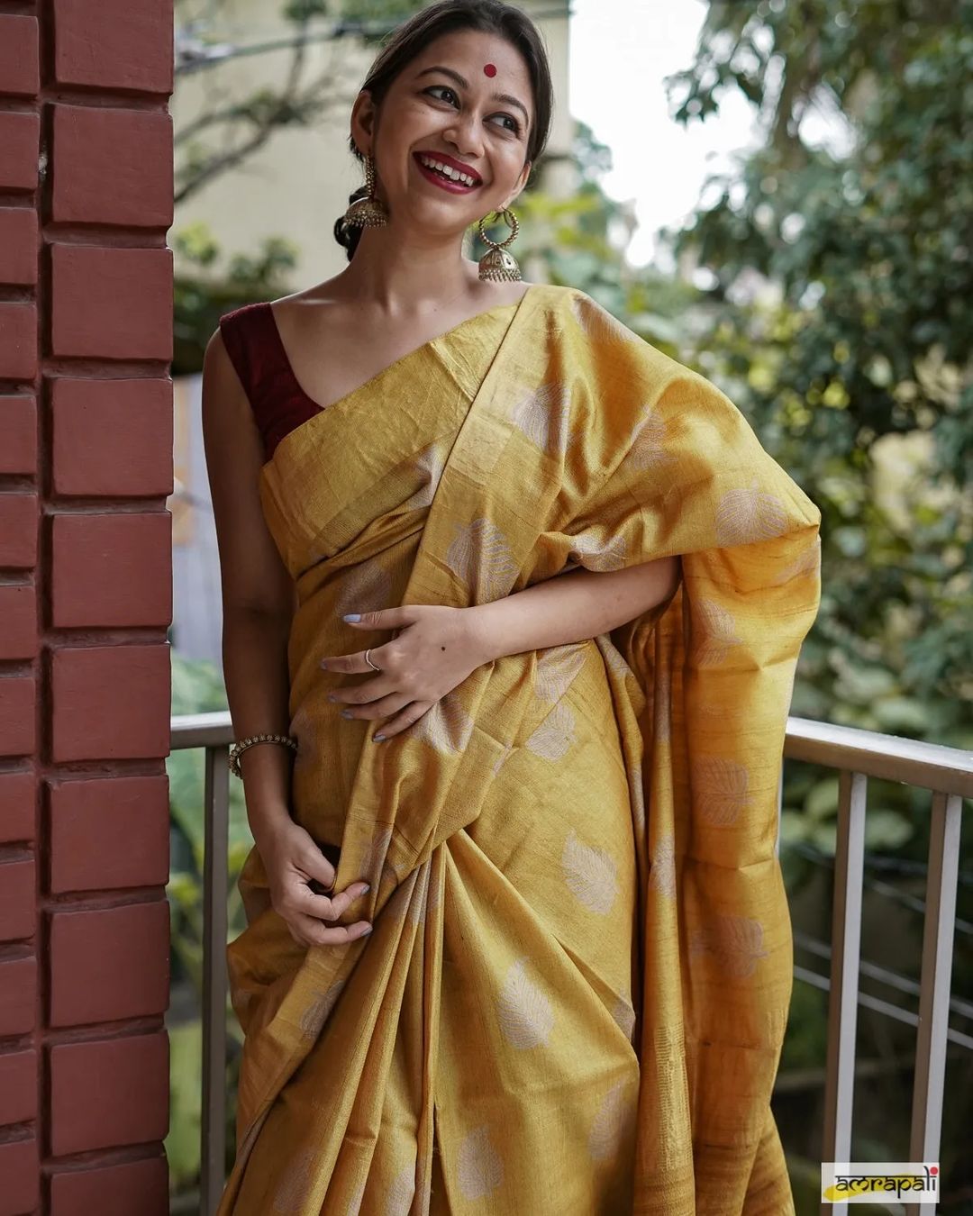 Radiant Yellow Cotton Silk Saree With Tempting Blouse Piece