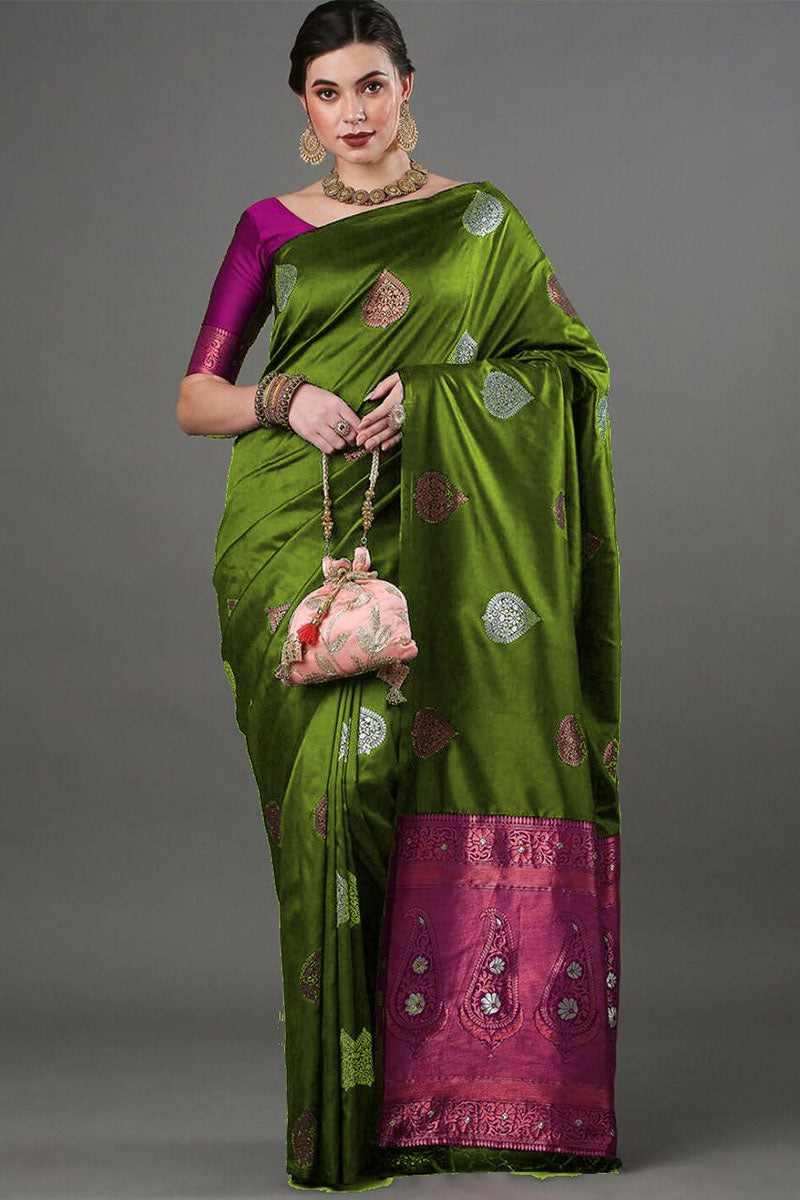 Majesty Mahendi Soft Silk Saree With Petrichor Blouse Piece