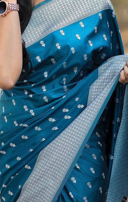 Exquisite Rama Cotton Silk Saree With Incredible Blouse Piece