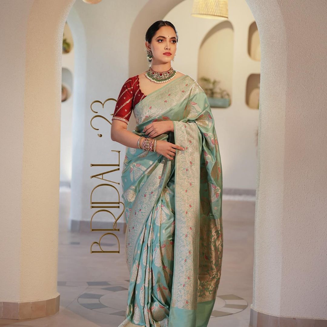 Exquisite Pista Soft Banarasi Silk Saree With Incredible Blouse Piece