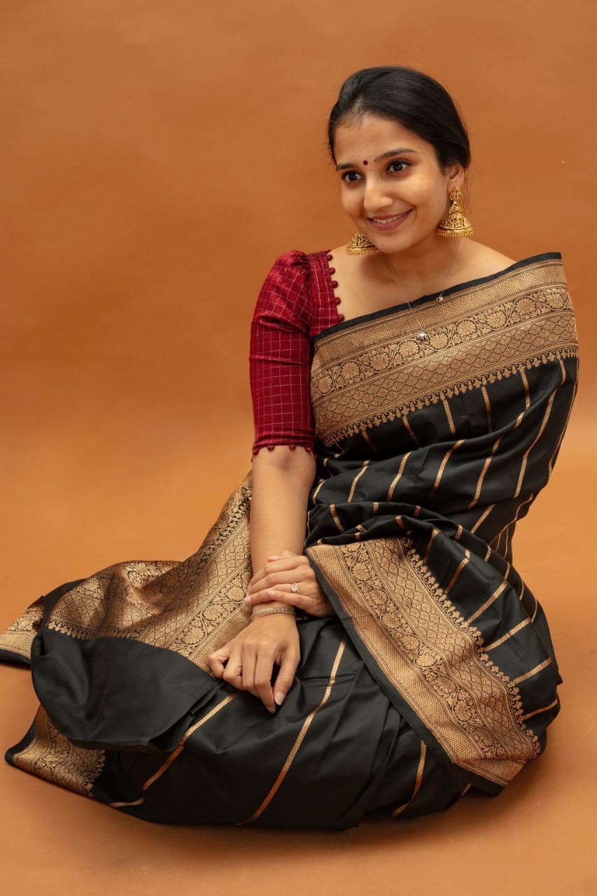 Proficient Black Soft Silk Saree With Super Devastating Blouse Piece