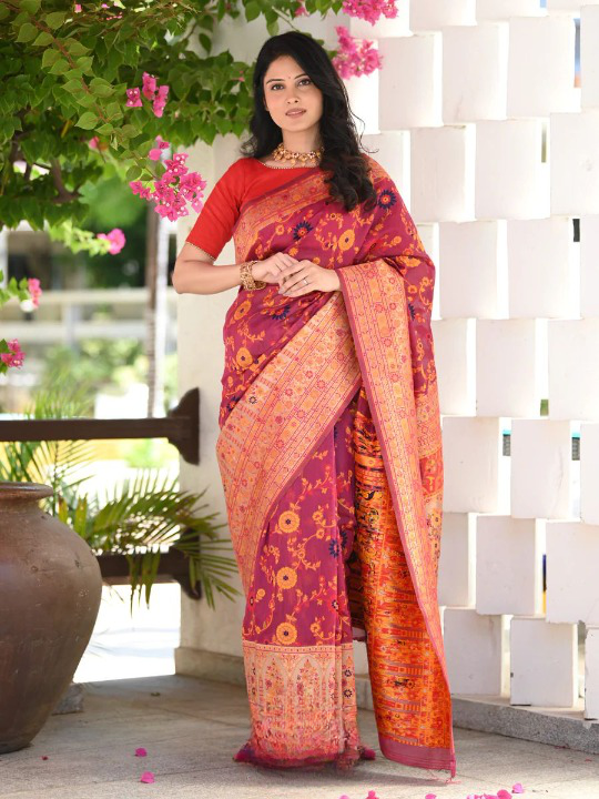 Imaginative Red Pashmina Saree With Lassitude Blouse Piece