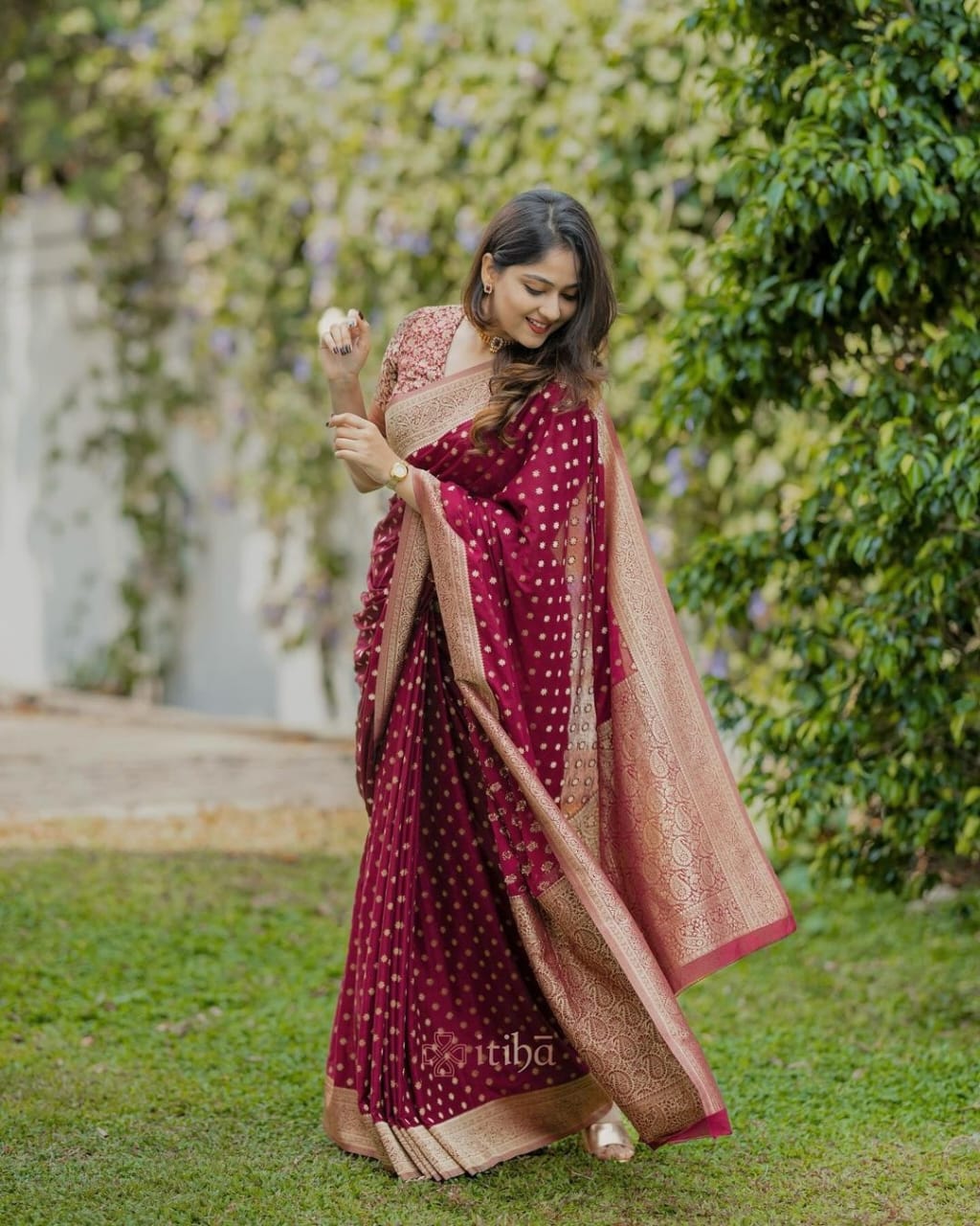 Petrichor Wine Soft Silk Saree With Ravishing Blouse Piece