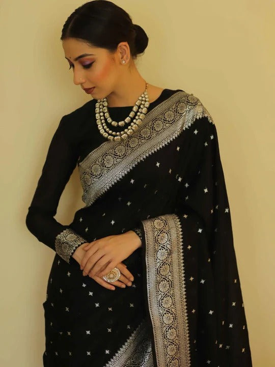 Lissome Black Soft Silk Saree With Majesty Blouse Piece