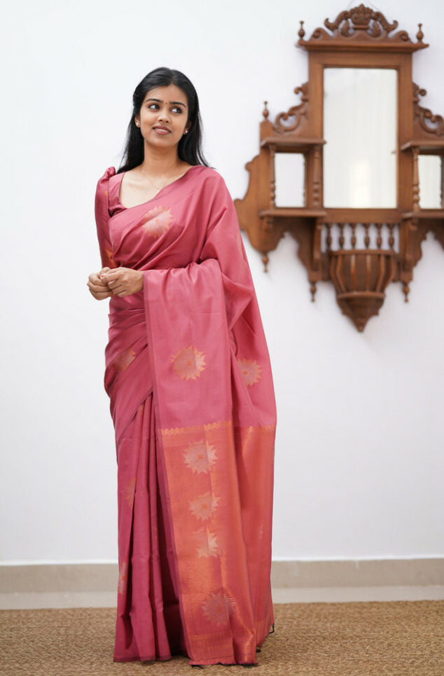 Incomparable Peach Soft Silk Saree With Mesmeric Blouse Piece