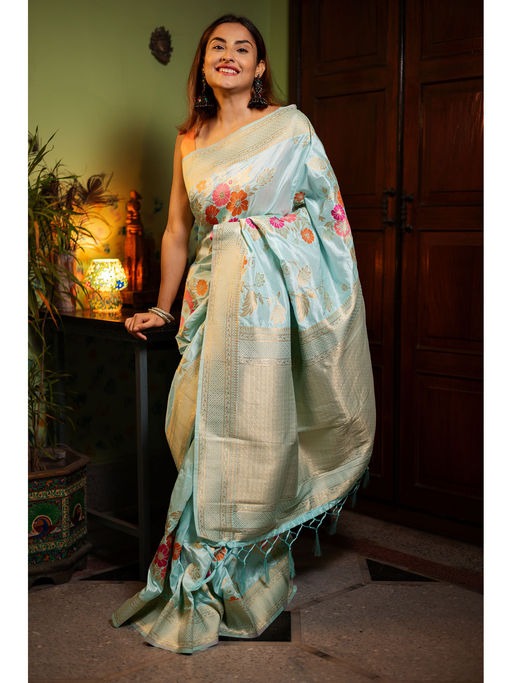 Luxuriant Sea Green Soft Banarasi Silk Saree With Mellifluous Blouse Piece