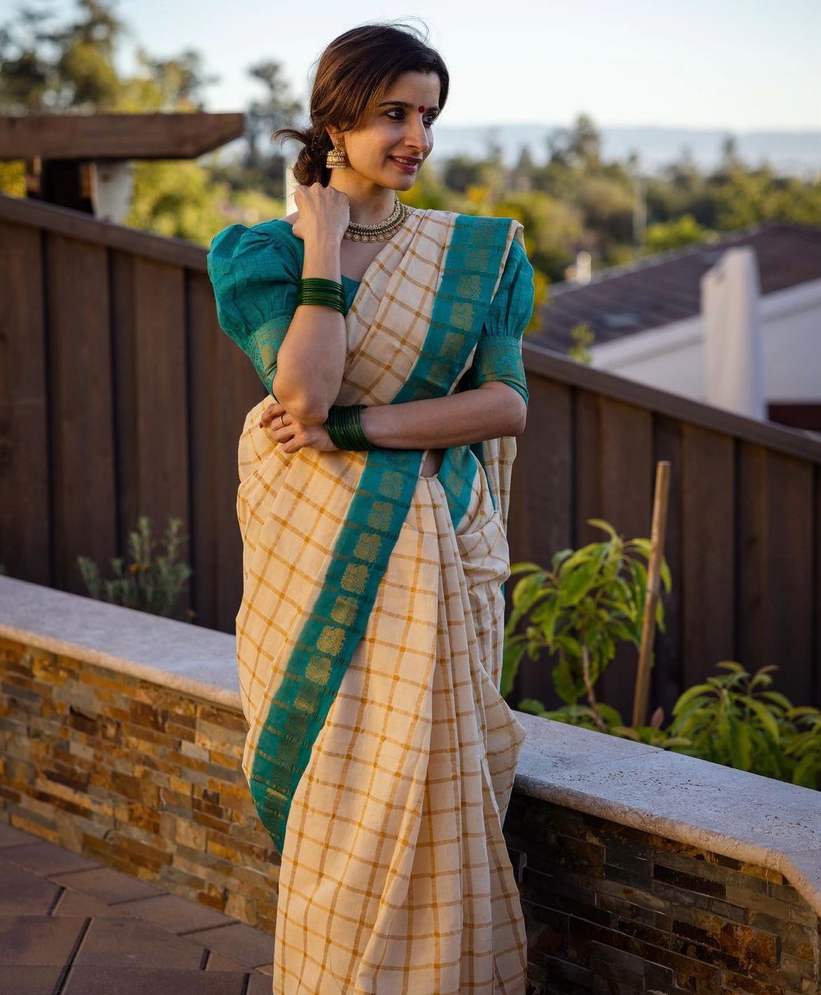 Arresting Beige Soft Silk Saree With An insanely Blouse Piece