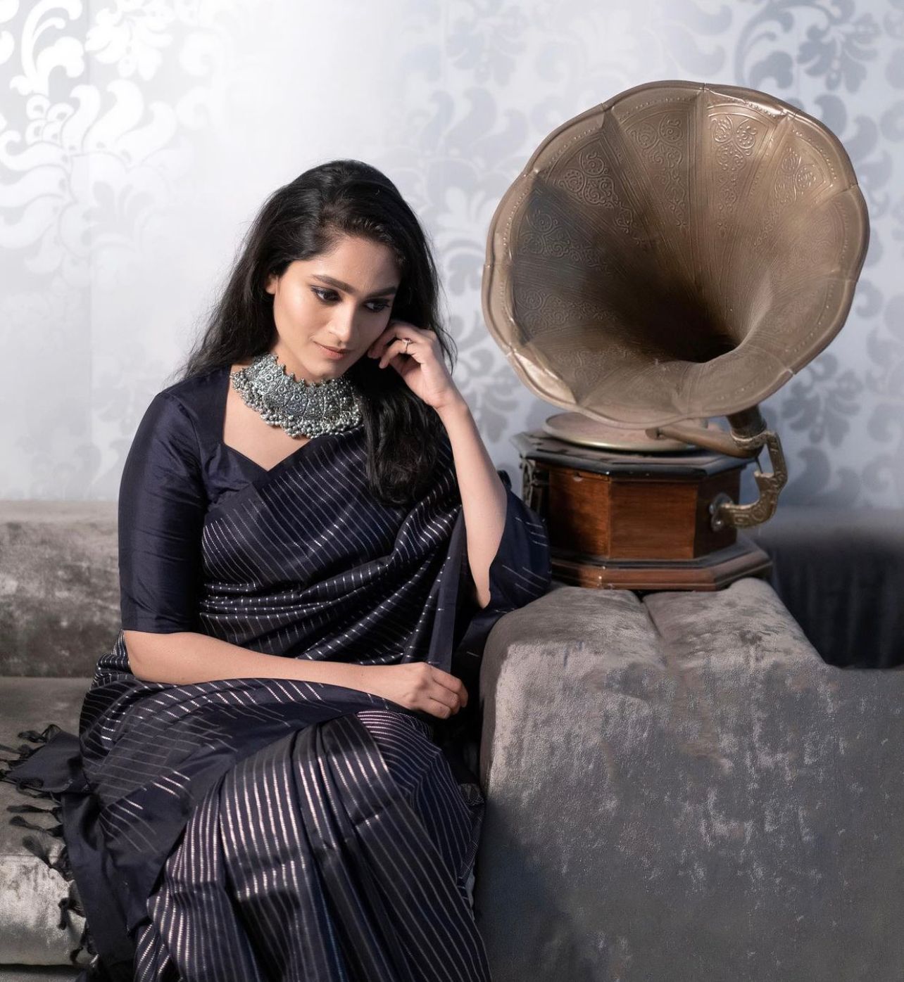 Elegant Black Soft Silk Saree With Flameboyant Blouse Piece