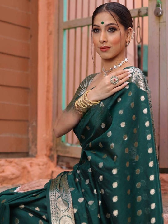 Lissome Green Soft Silk Saree With Majesty Blouse Piece