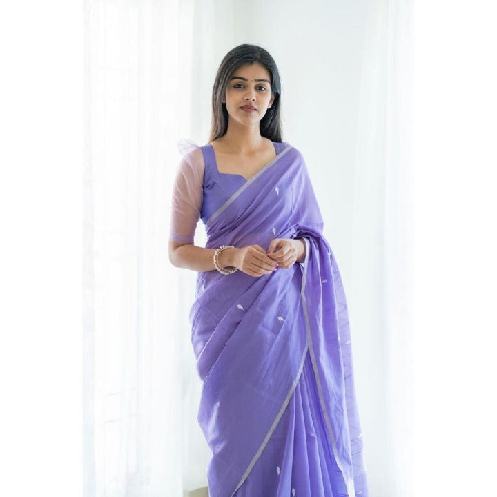 Capricious Lavender Cotton Silk Saree With Chatoyant Blouse Piece