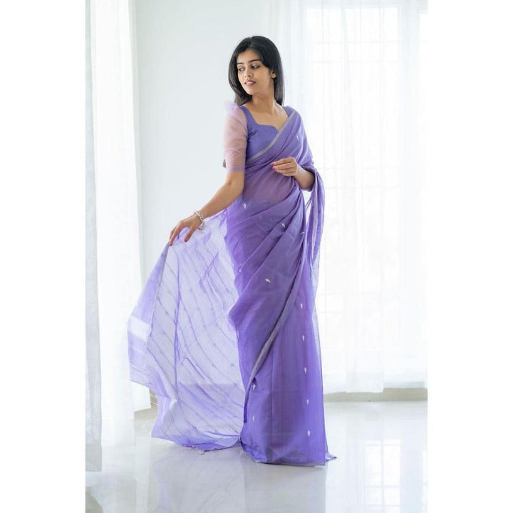 Capricious Lavender Cotton Silk Saree With Chatoyant Blouse Piece