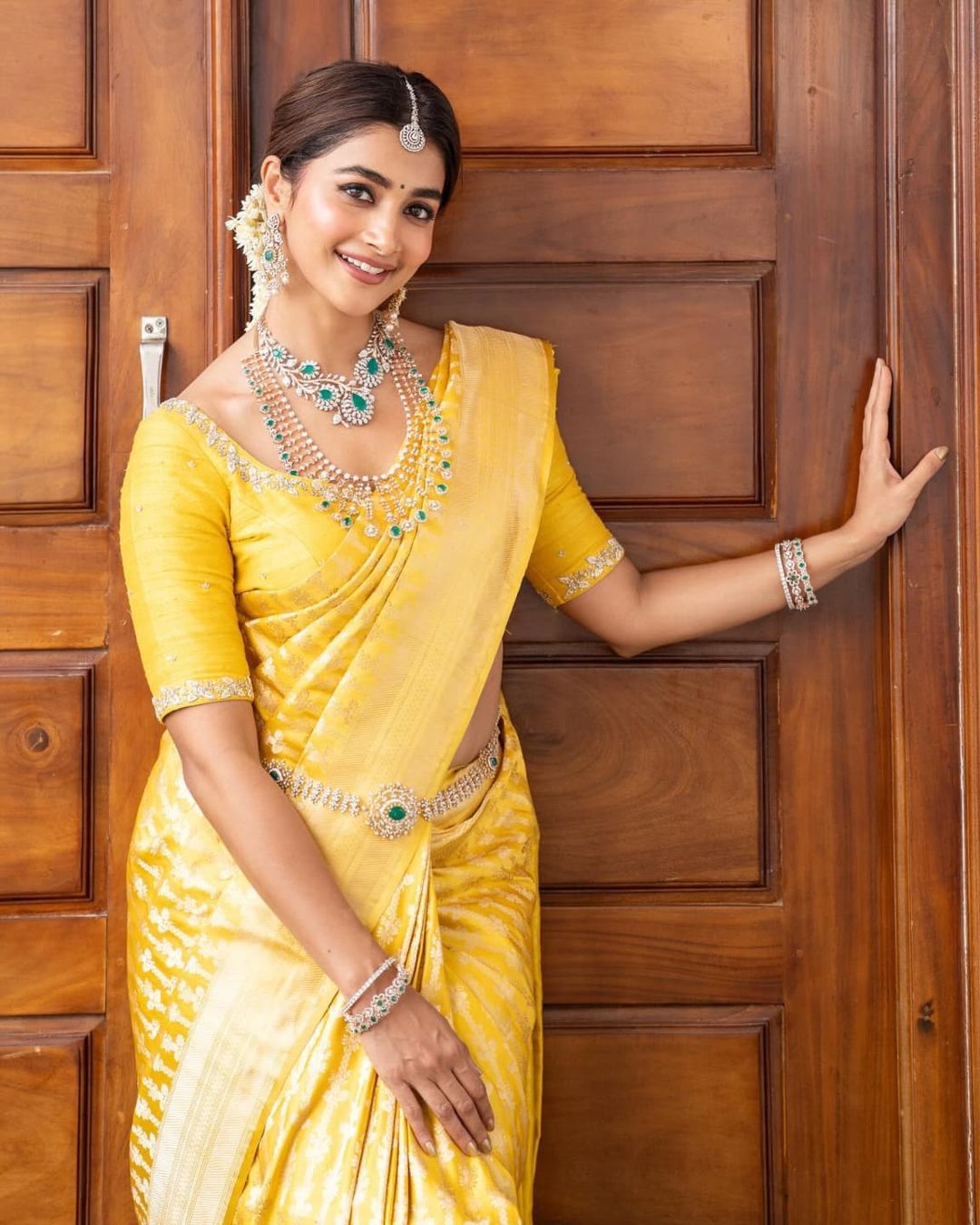 Arresting Yellow Soft Silk Saree With Smashing Blouse Piece