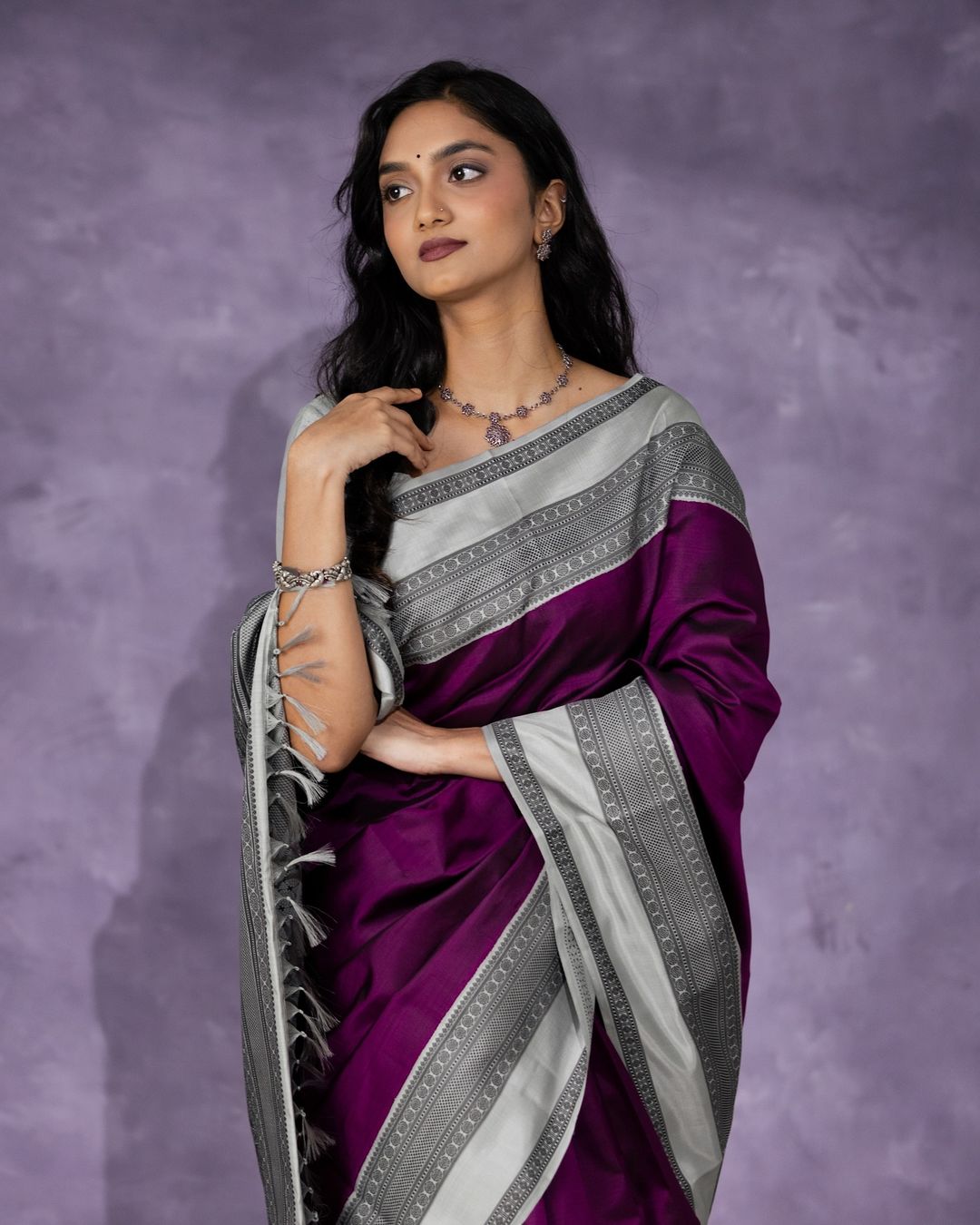 Incredible Purple Soft Silk Saree With Mesmerising Blouse Piece