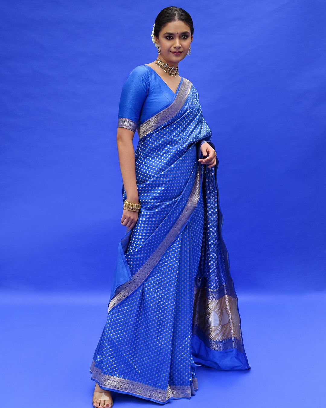 Desirable Royal Blue Soft Silk Saree With Divine Blouse Piece