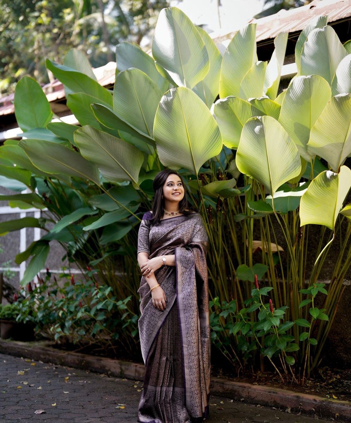 Susurrous Navy Blue Soft Silk Saree With Smashing Blouse Piece