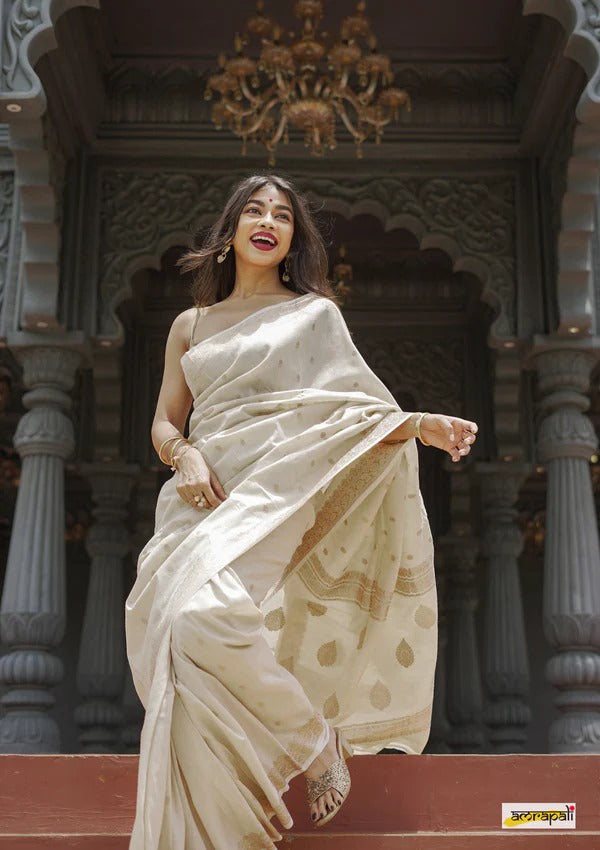 Glam Cream Cotton Silk Saree With Captivating Blouse Piece