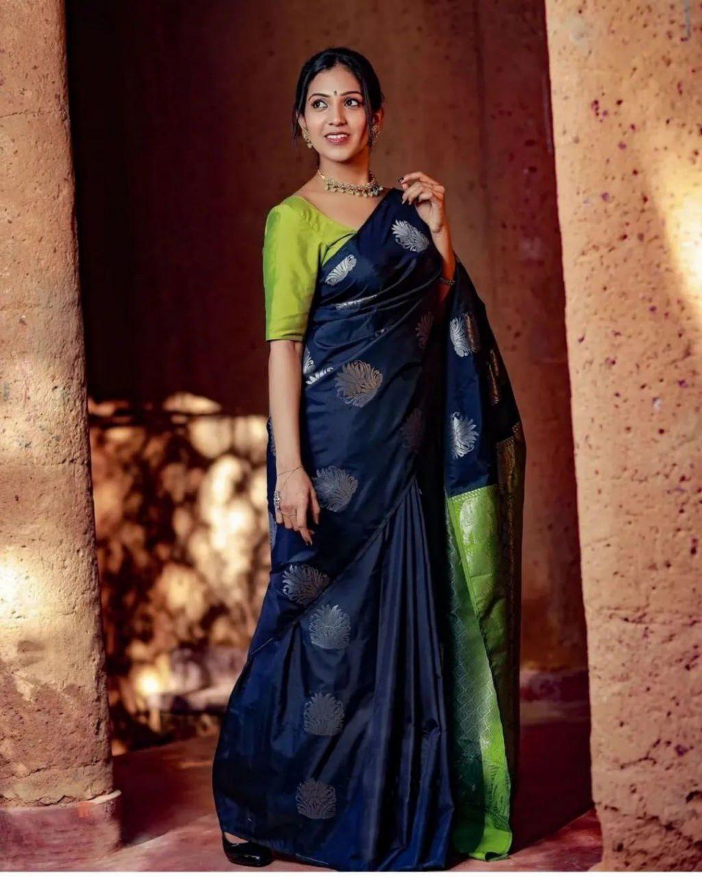 Adorning Blue Soft Silk Saree With Blooming Blouse Piece