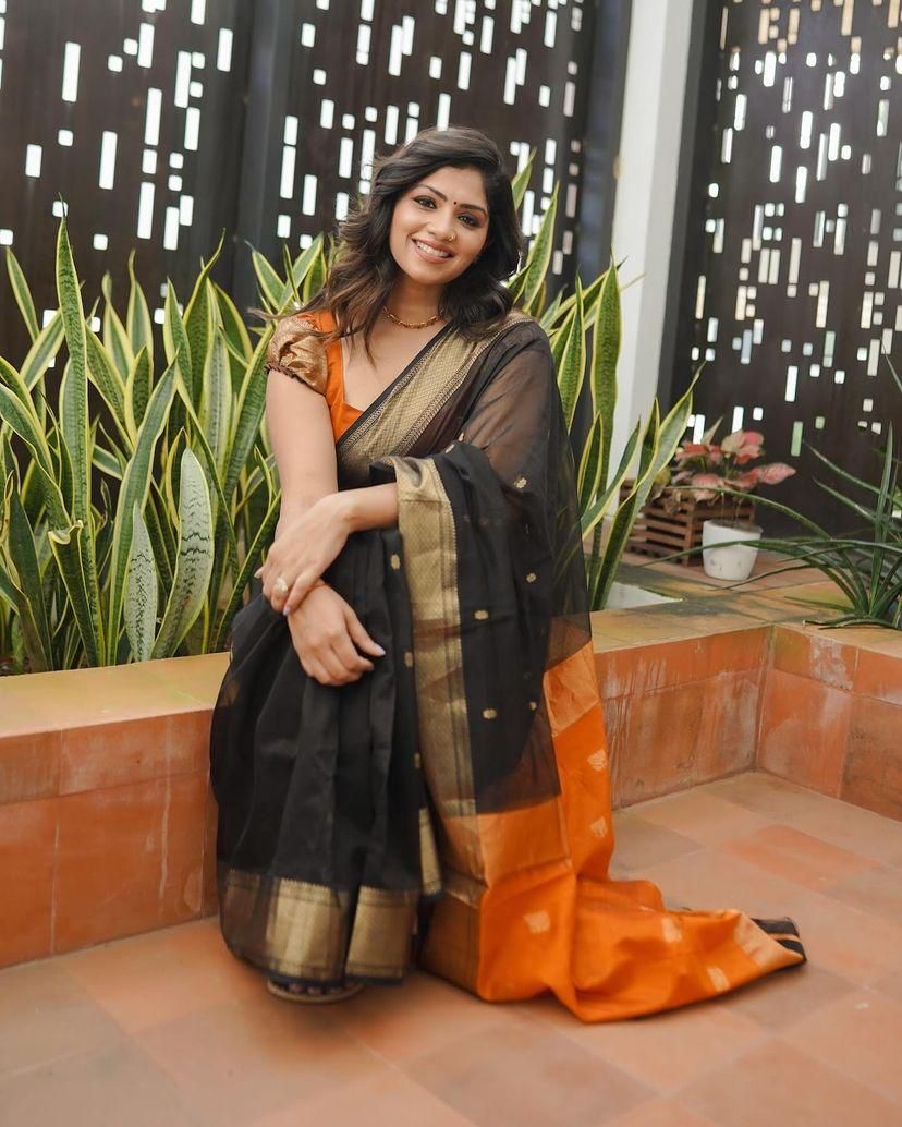 Alluring Black Cotton Silk Saree With Brood Blouse Piece