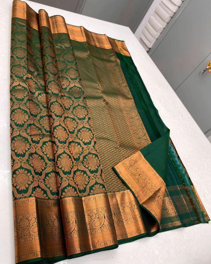 Opulent Green Soft Banarasi Silk Saree With ImbricationBlouse Piece