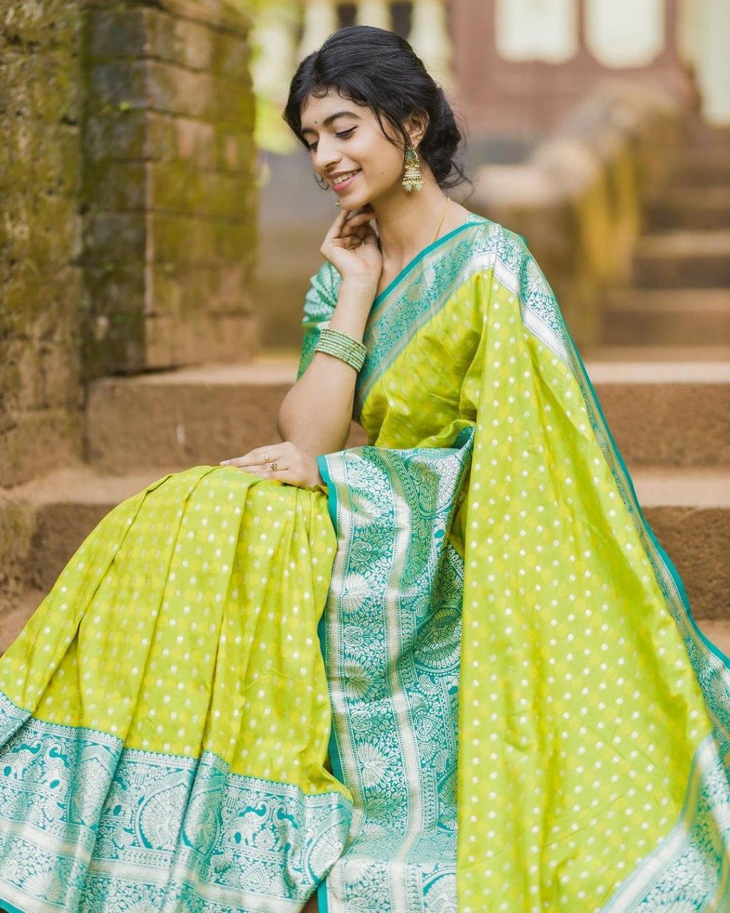 Delightful Parrot Soft Silk Saree With Felicitous Blouse Piece