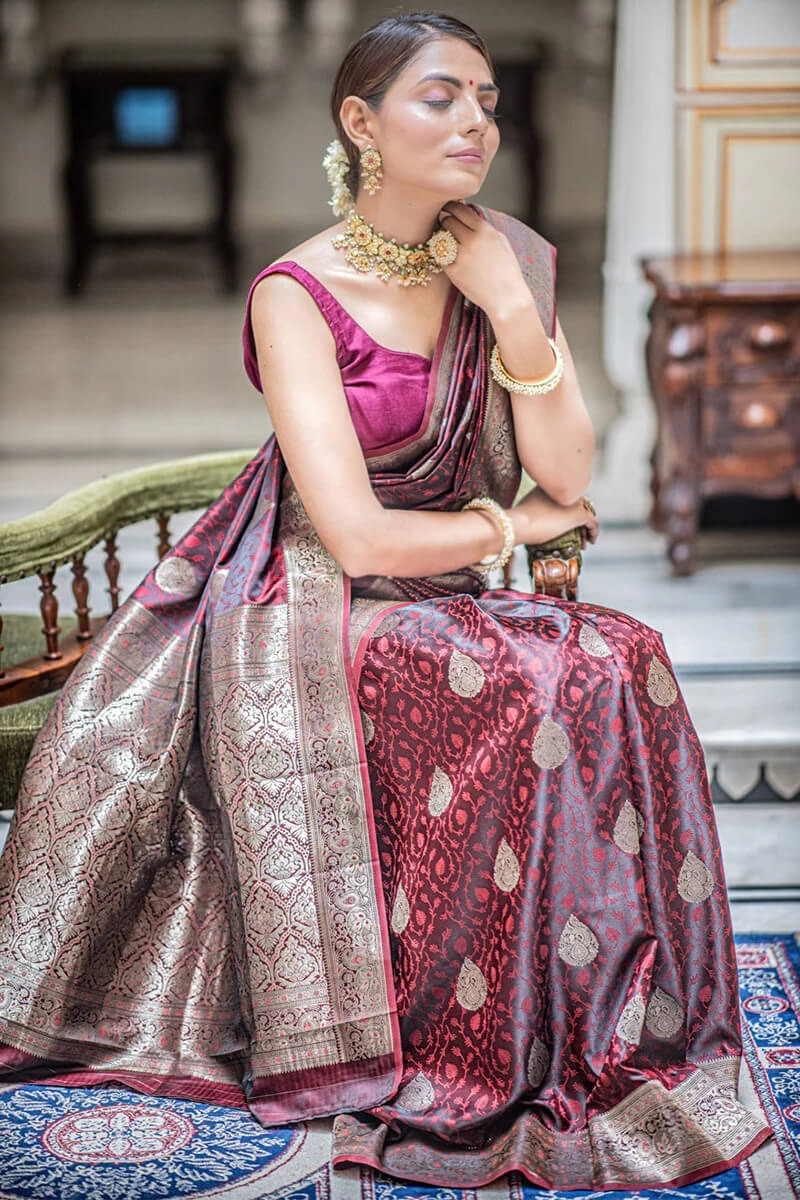 Breathtaking Maroon Soft Silk Saree With Comely Blouse Piece