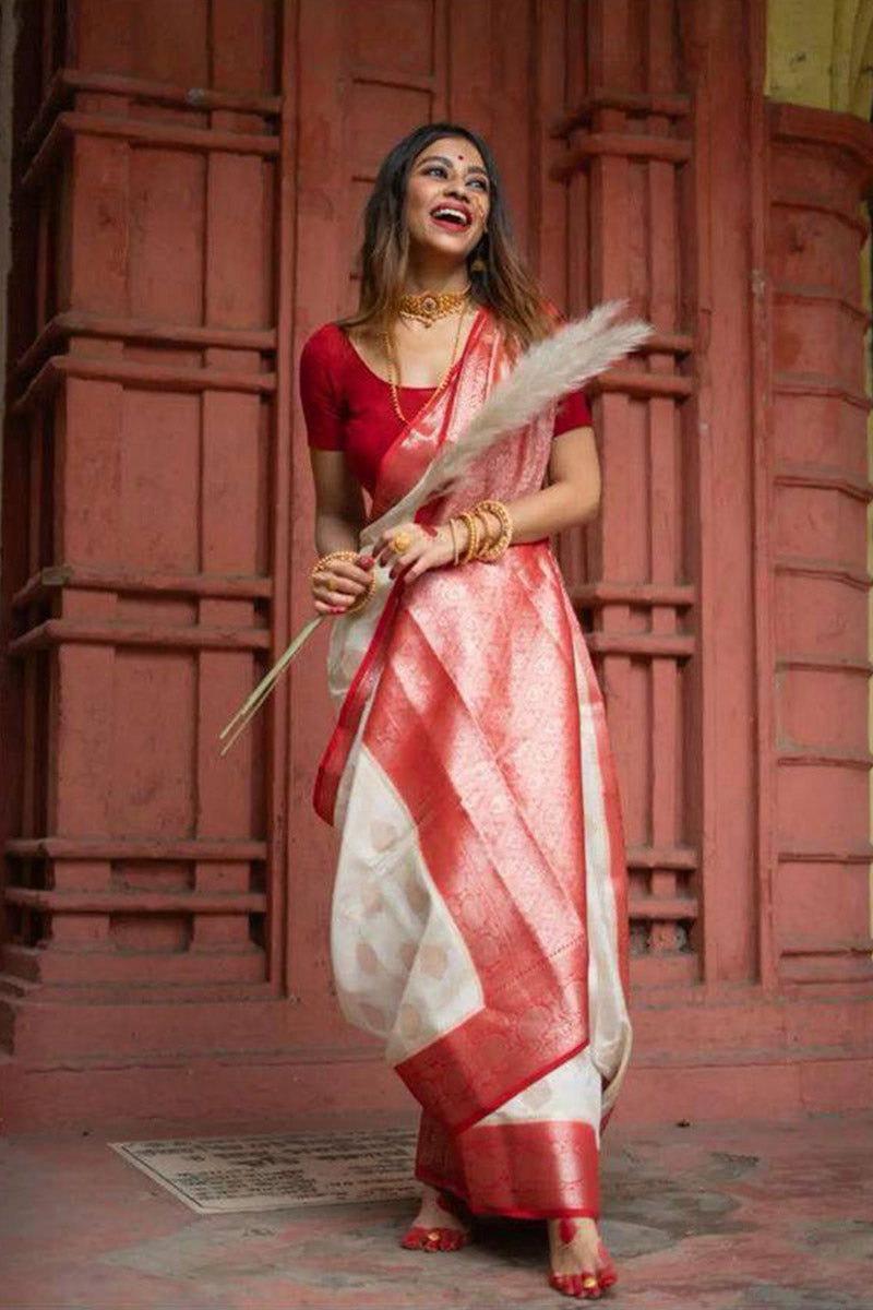 Gleaming White Soft Silk Saree With Nemesis Blouse Piece