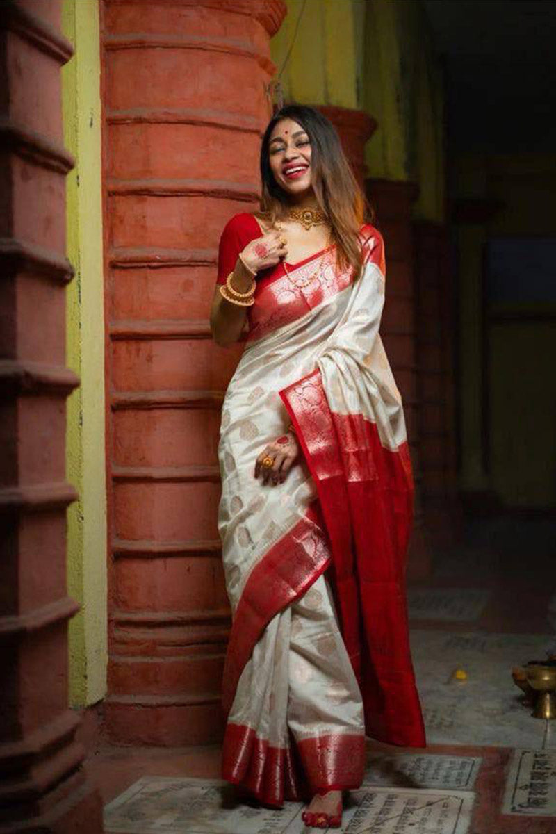 Gleaming White Soft Silk Saree With Nemesis Blouse Piece