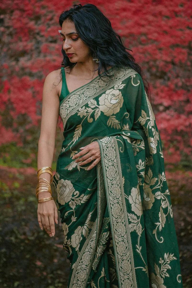 A glam Green Soft Silk Saree With Beautiful Blouse Piece