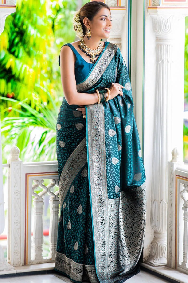 Demure Rama Soft Silk Saree With Elision Blouse Piece