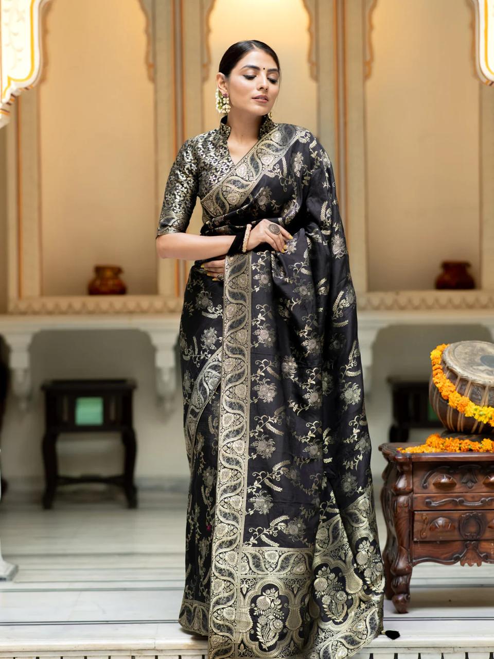 Charming Black Color Soft Banarasi Silk Saree With Delectable Blouse Piece