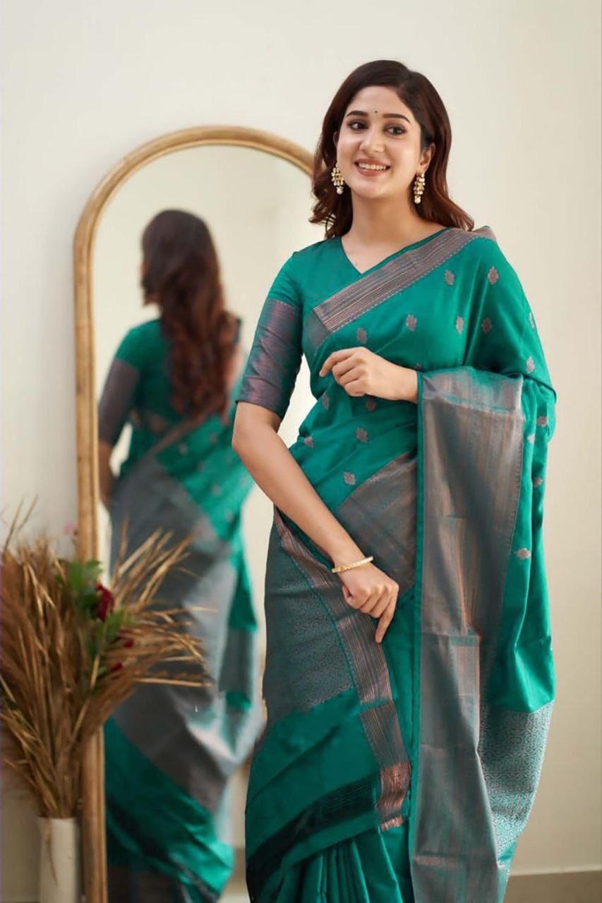 Beleaguer Sea Green Soft Silk Saree With Effervescent Blouse Piece