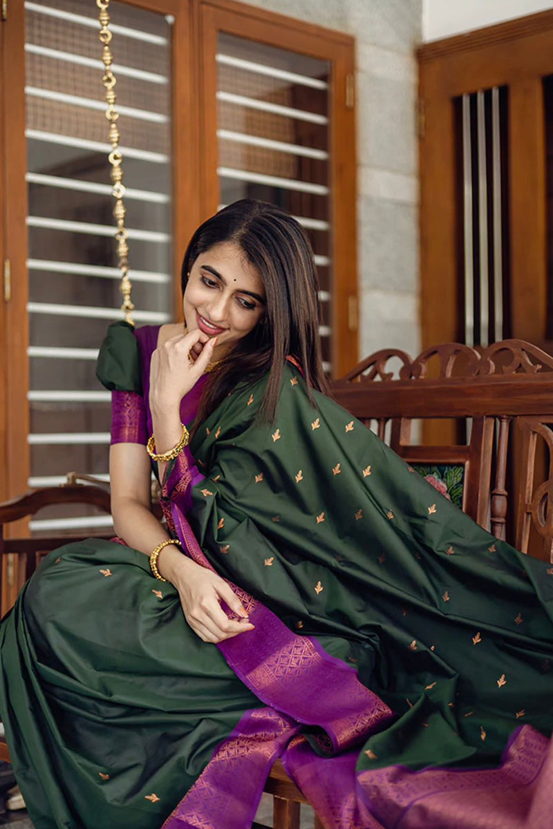 Wonderful Green Color Soft Silk Saree With Blouse Piece