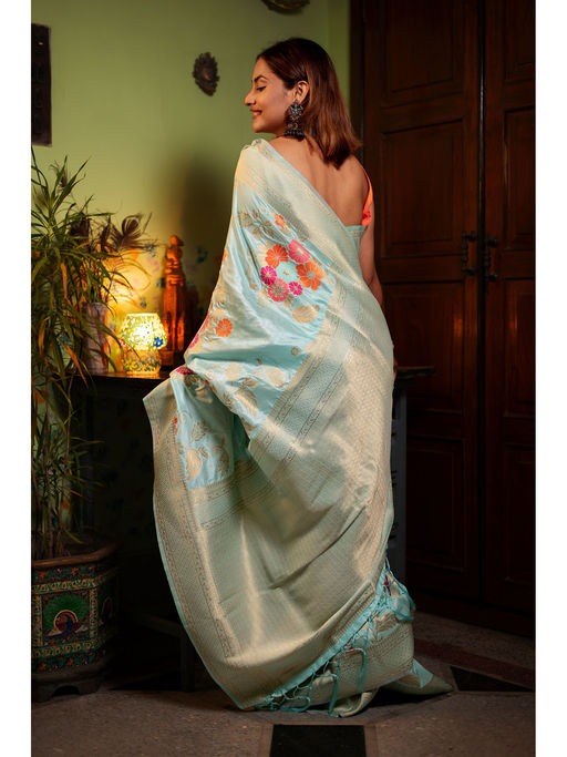 Luxuriant Sea Green Soft Banarasi Silk Saree With Mellifluous Blouse Piece