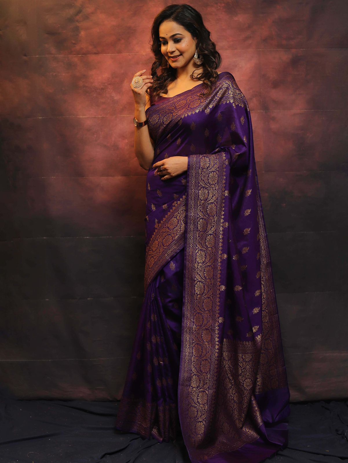 Susurrous Purple Soft Silk Saree With Smashing Blouse Piece